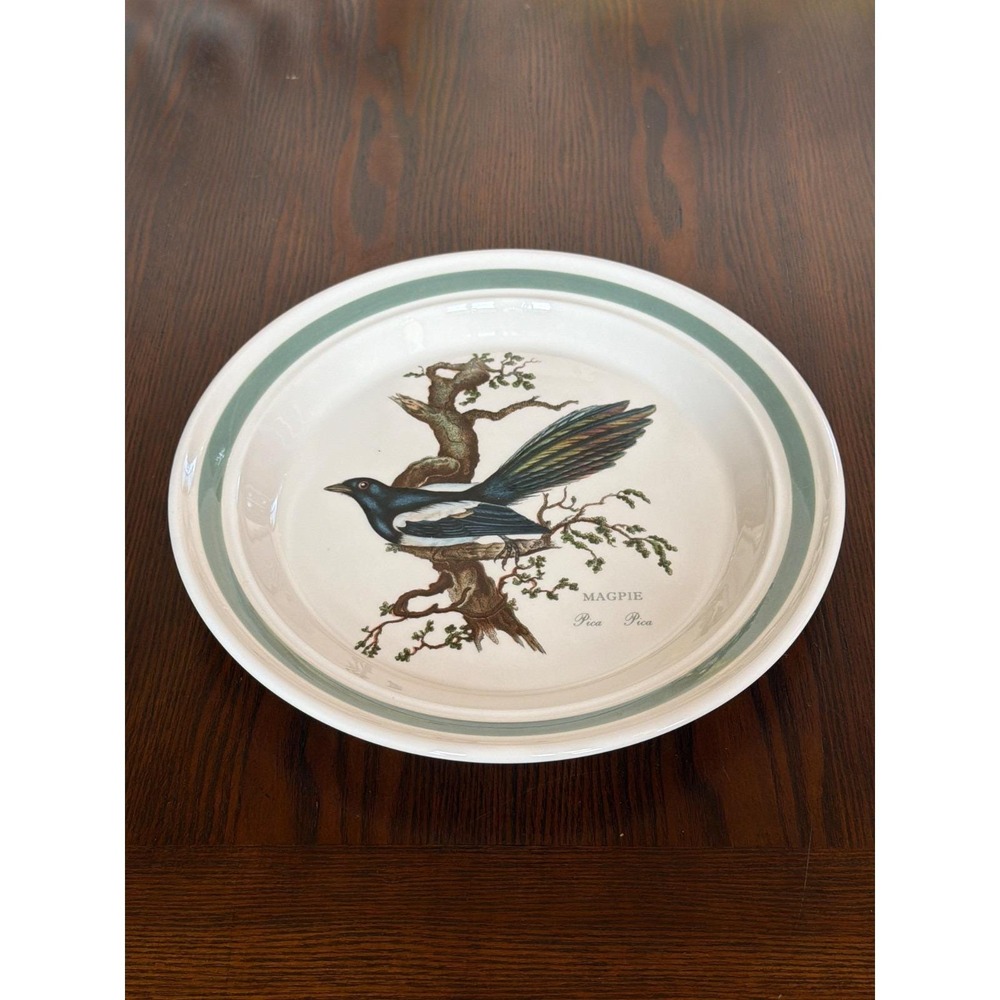 Portmeirion Birds of Britain Magpie Collectible Plate, Made in England